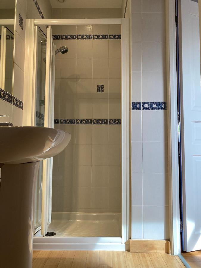 Loué Le Poulailler Bed & Breakfast エクステリア 写真