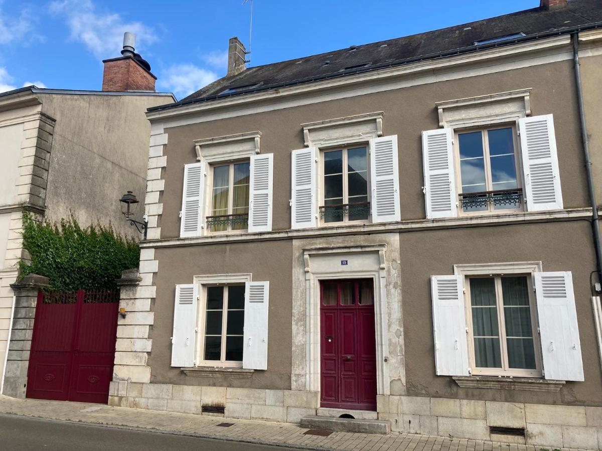 Loué Le Poulailler Bed & Breakfast エクステリア 写真